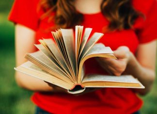 Cum sa revii la lectura: 20 de sfaturi simple de incercat!