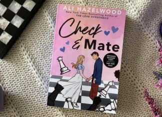 Recenzie: Check & Mate de Ali Hazelwood