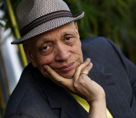 Iata cum sa citesti in ordine seria Easy Rawlins a lui Walter Mosley